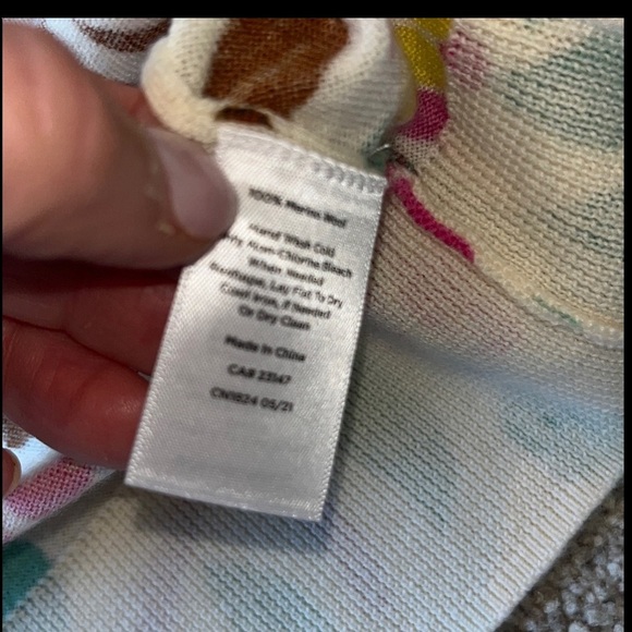 Talbots Pure Merino Wool Floral Print Long Sleeve Sweater Top Size LP - Picture 4 of 7